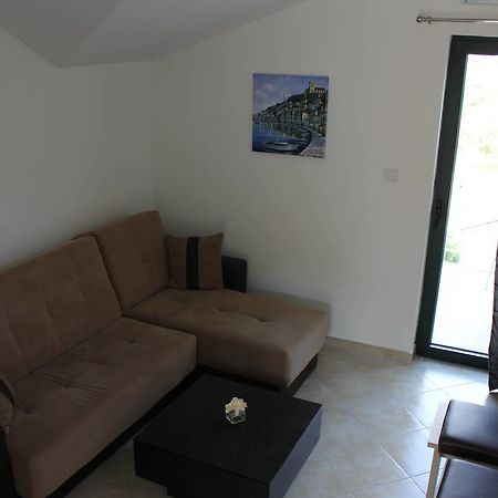 Apartments 4 Sailors Kamenari Extérieur photo