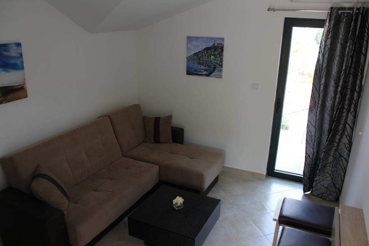 Apartments 4 Sailors Kamenari Extérieur photo