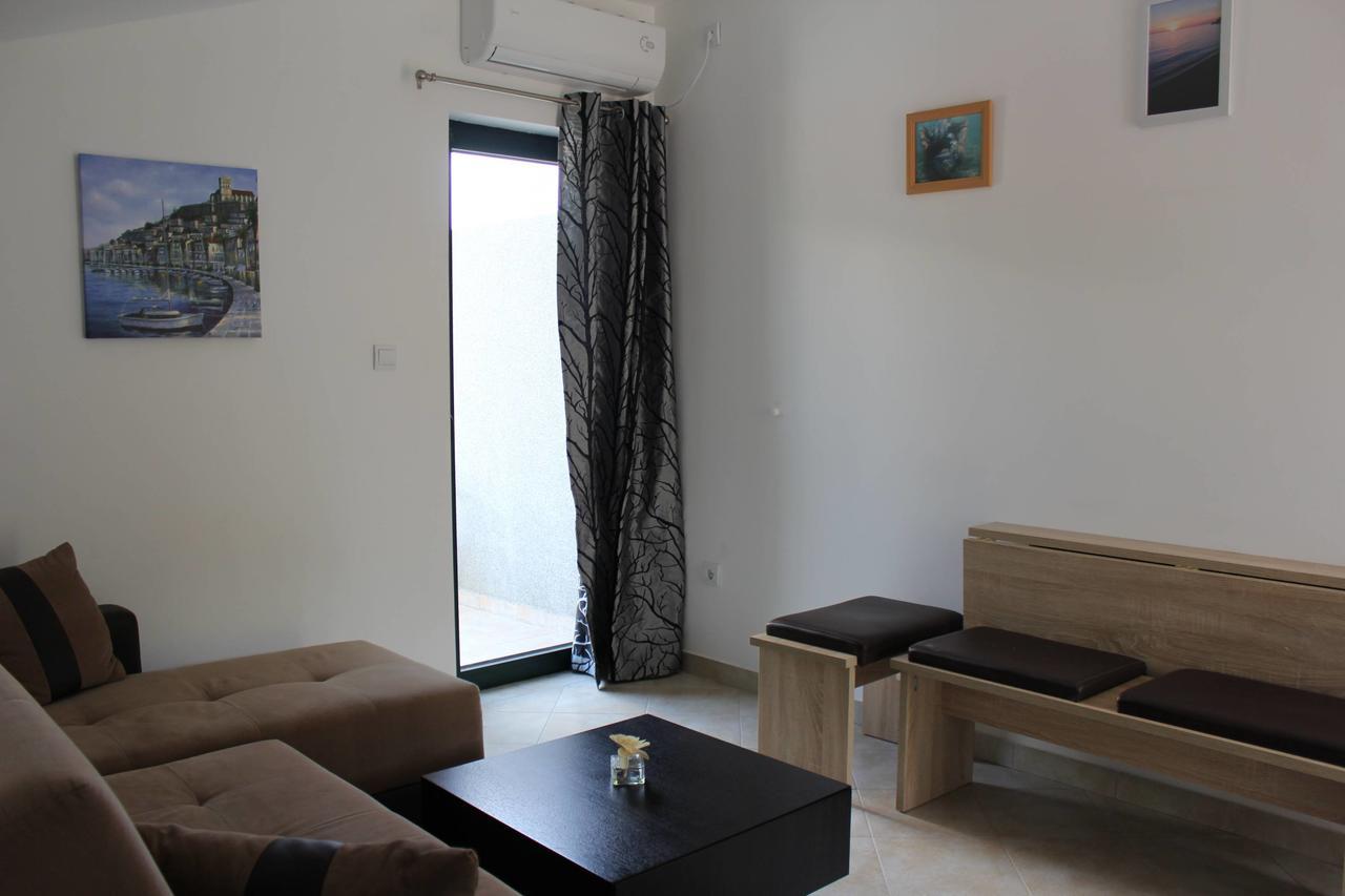 Apartments 4 Sailors Kamenari Extérieur photo