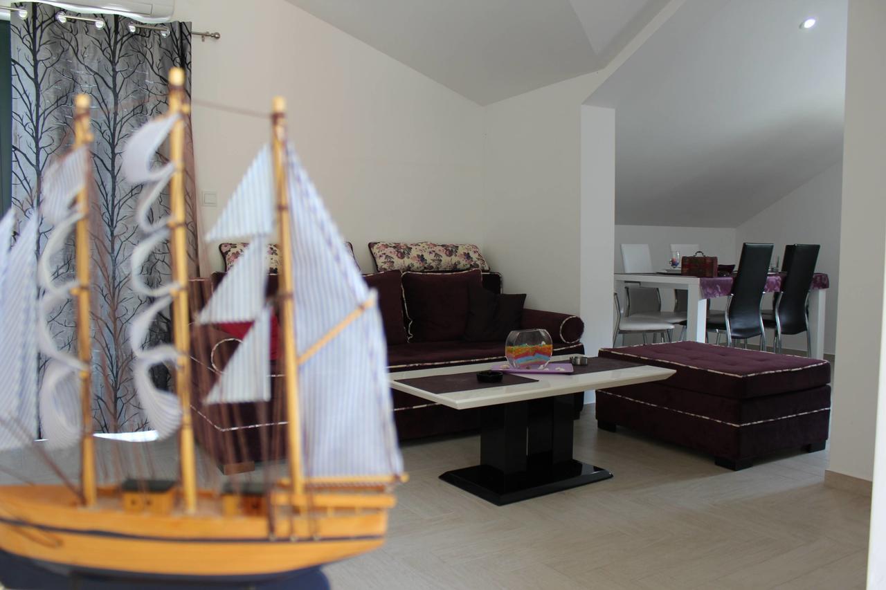 Apartments 4 Sailors Kamenari Extérieur photo
