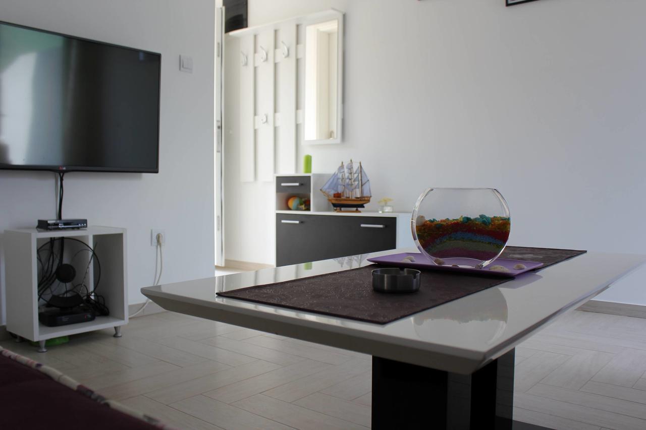 Apartments 4 Sailors Kamenari Extérieur photo